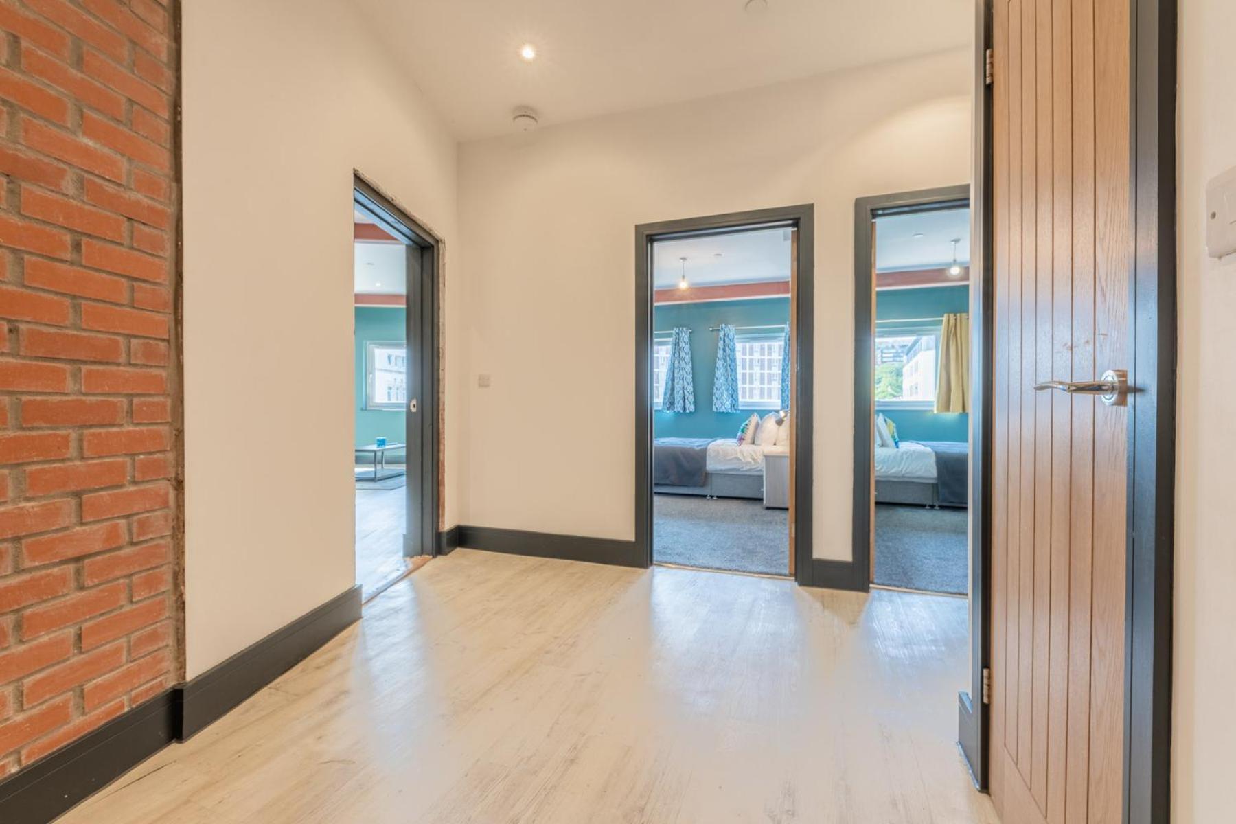The Kingsway- 2 Bedroom Central Swansea Apartments By Stayright Ngoại thất bức ảnh
