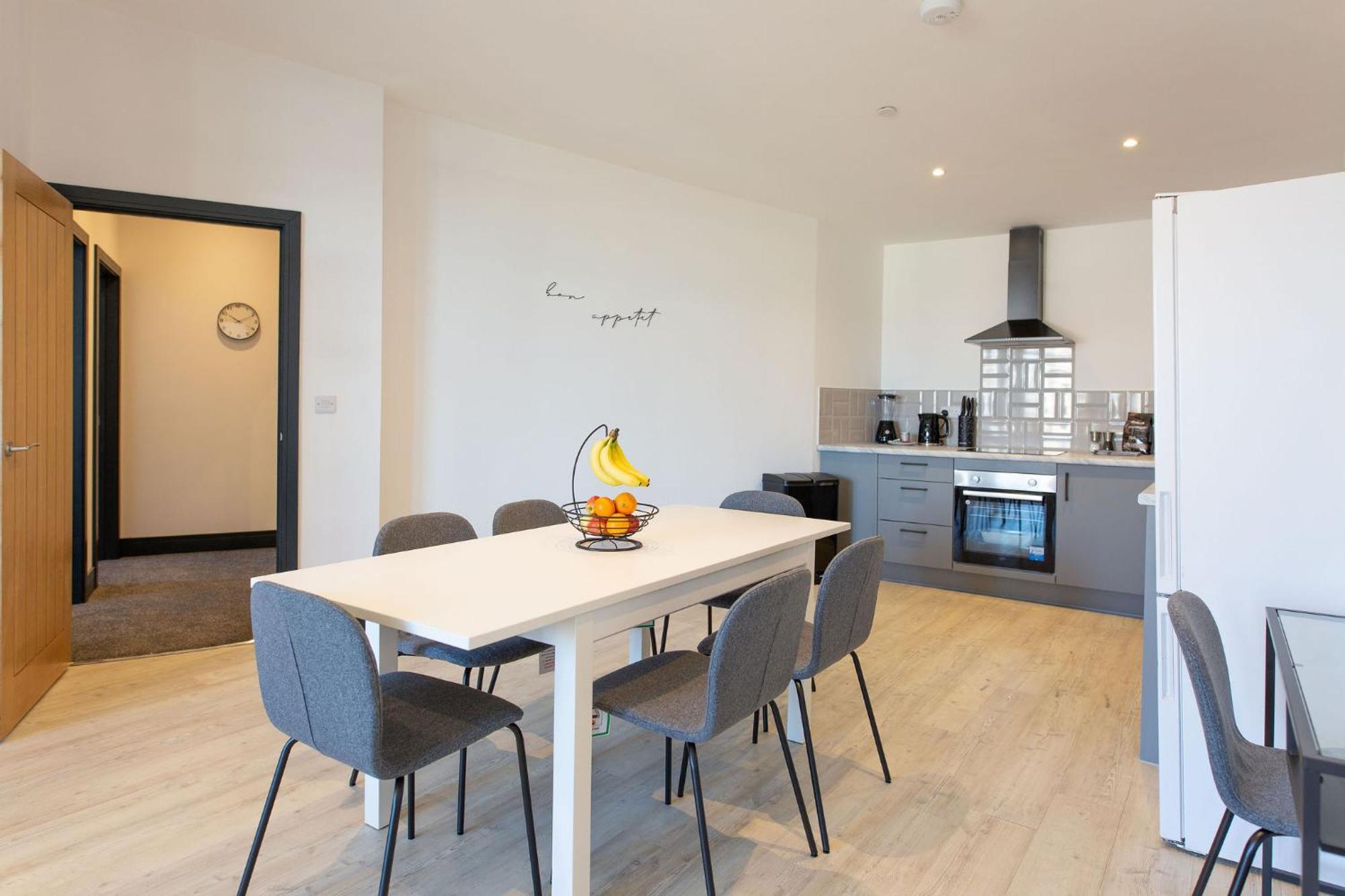 The Kingsway- 2 Bedroom Central Swansea Apartments By Stayright Ngoại thất bức ảnh